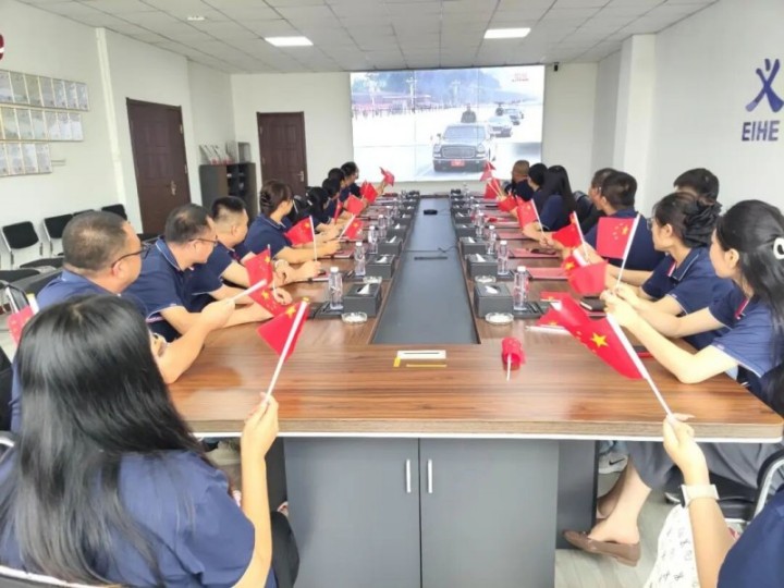 EIHE Steel Structure Group-მა მოაწყო 93-ე სამხედრო აღლუმის პირდაპირი ტრანსლაციის ნახვა